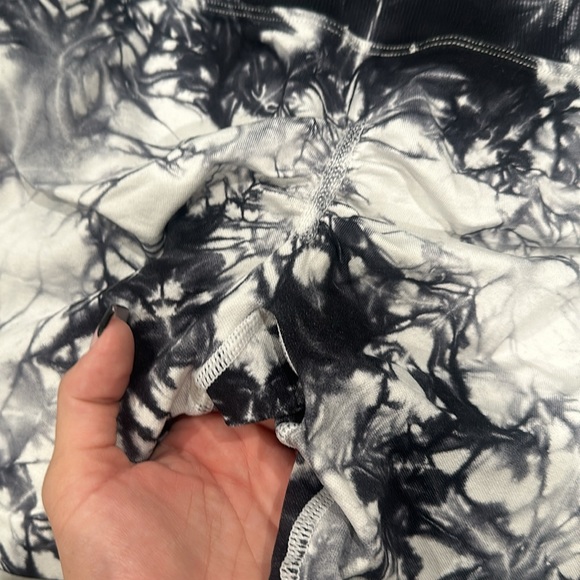 @ Peach bum size small Booty Scrunch shorts - Picture 3 of 5